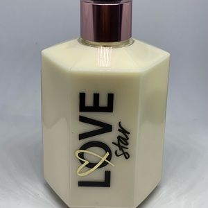 Victoria’s Secret body lotion